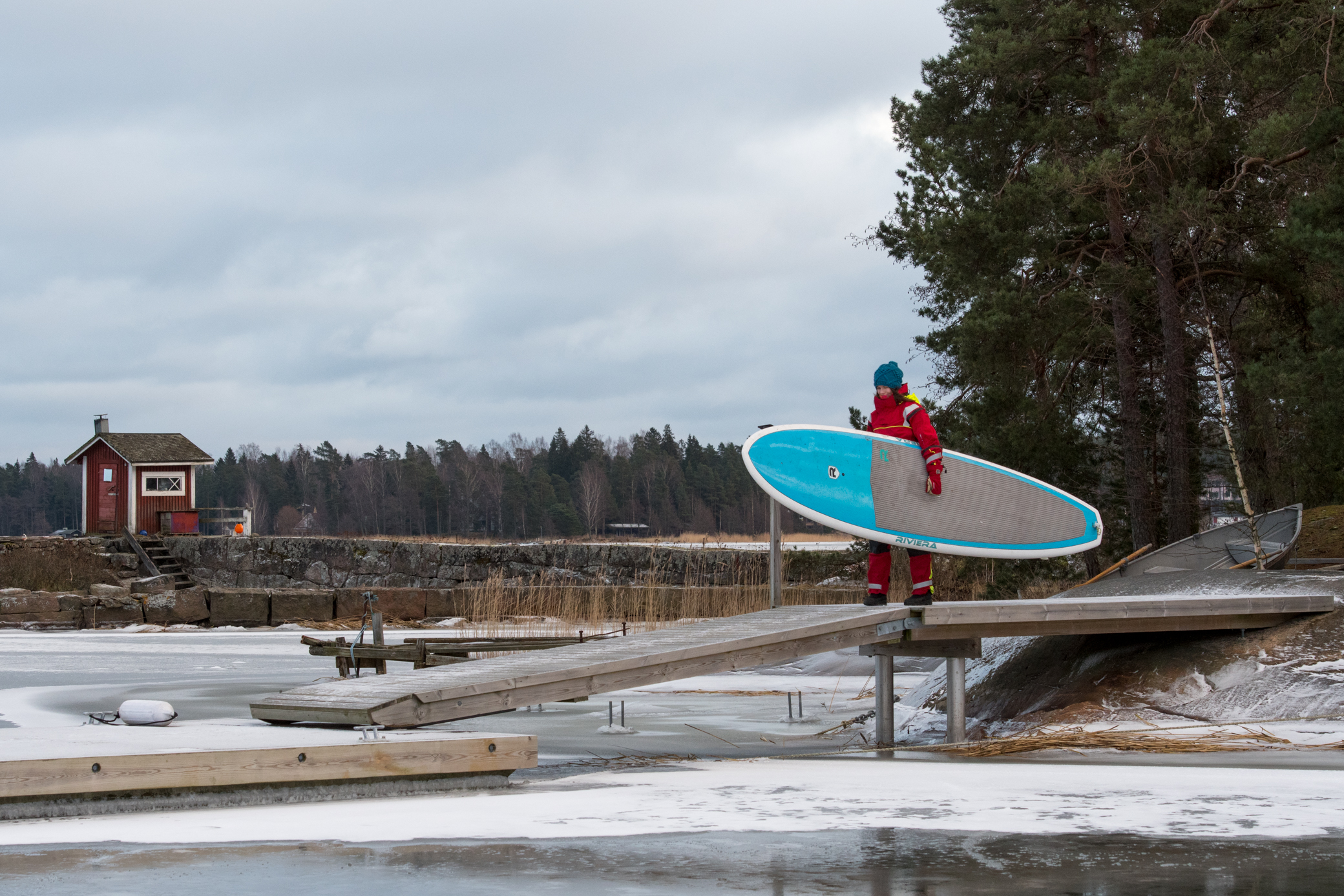 Lauta kainaloon! Lauta-parka kaipaakin vähän pesua...